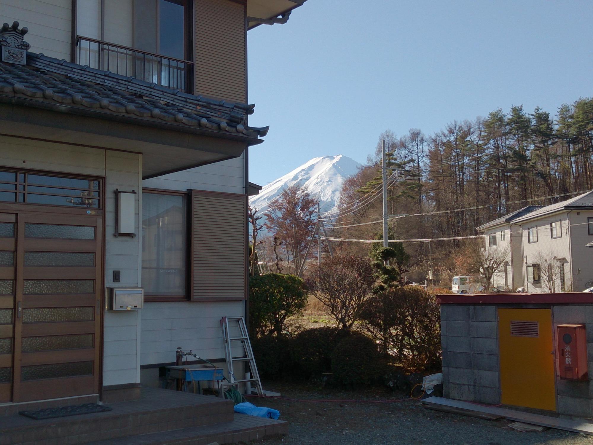 Teishaba Guesthouse&Cafe Fujiyoshida Exterior photo