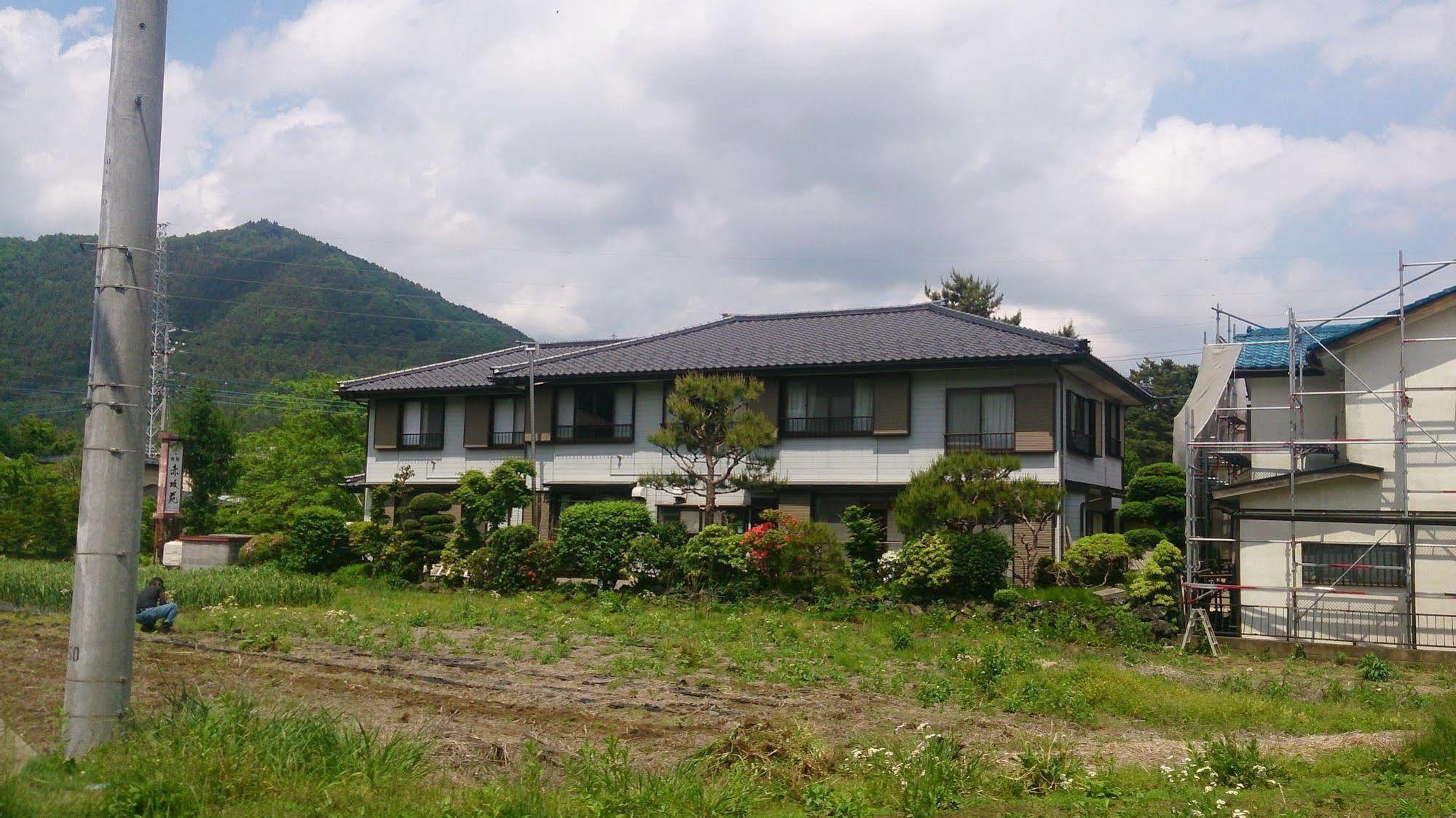 Teishaba Guesthouse&Cafe Fujiyoshida Exterior photo