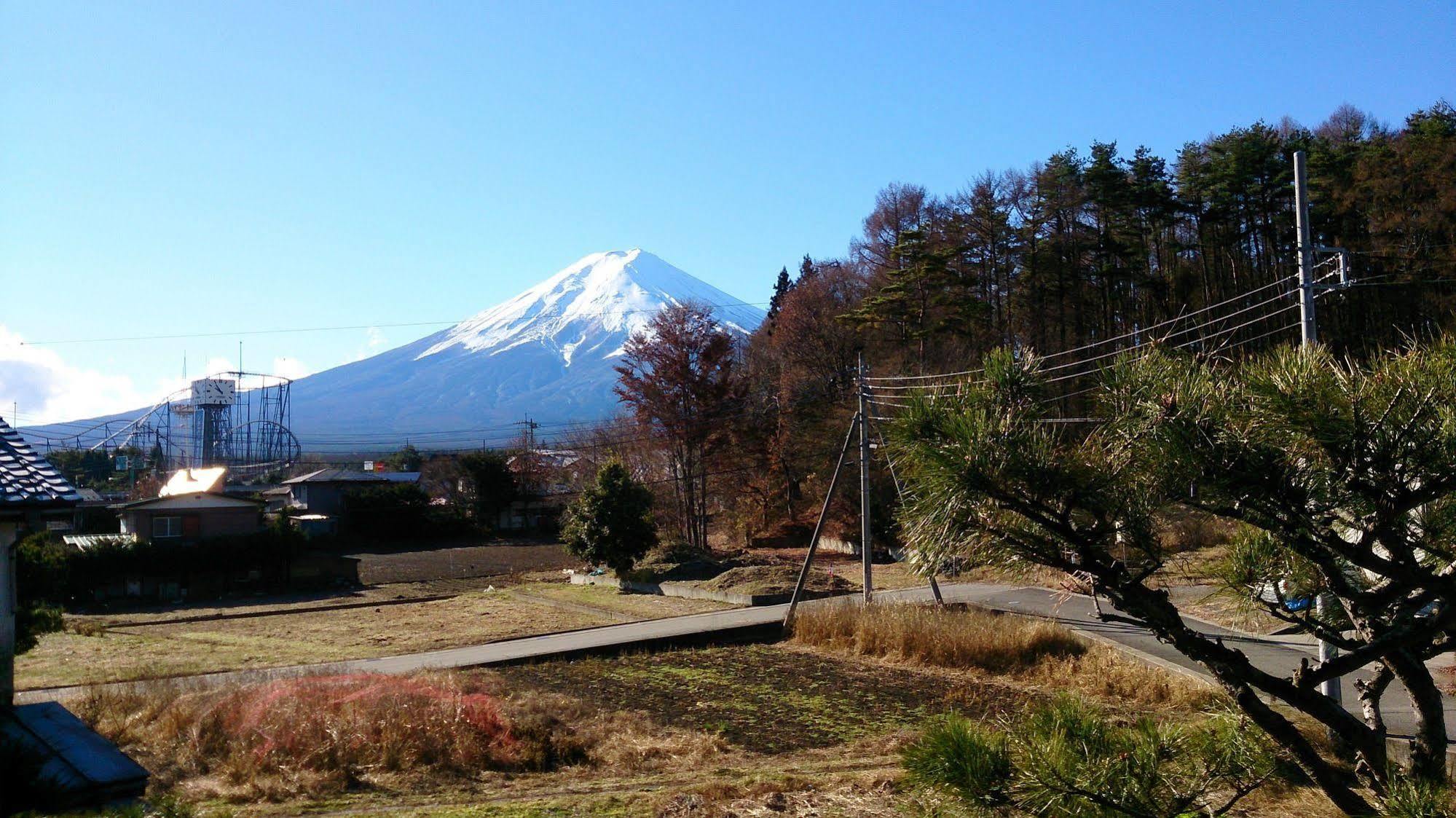 Teishaba Guesthouse&Cafe Fujiyoshida Exterior photo